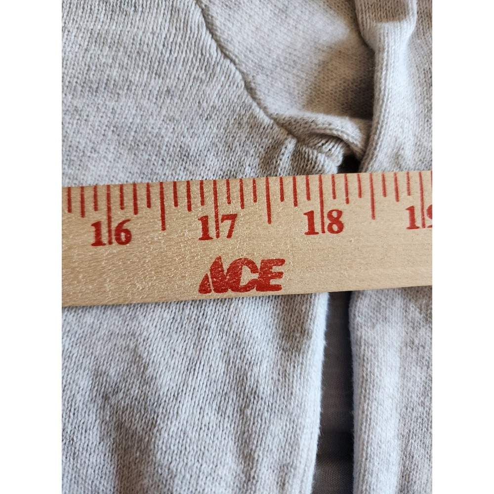 Brandy Melville Light Gray V-Neck Cotton Knit Sweater MNJ226 One Size - Picture 5 of 6